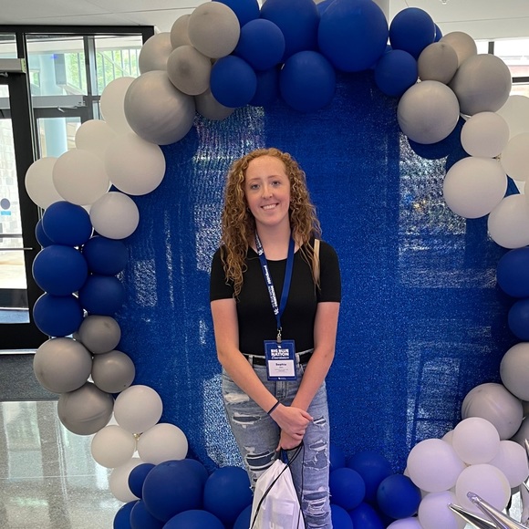 Meet your Posher, Sophia - Picture 1 of 1